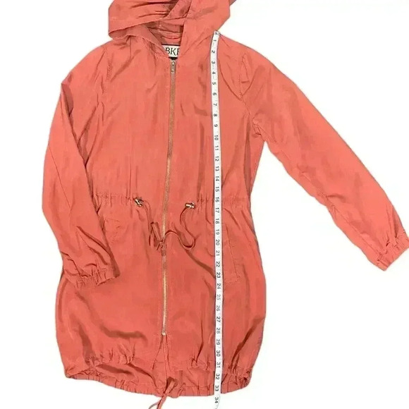 BKE Cinched Waist Tie Back Lightweight Jacket Color Rust Orange Size Small Used - Picture 12 of 13